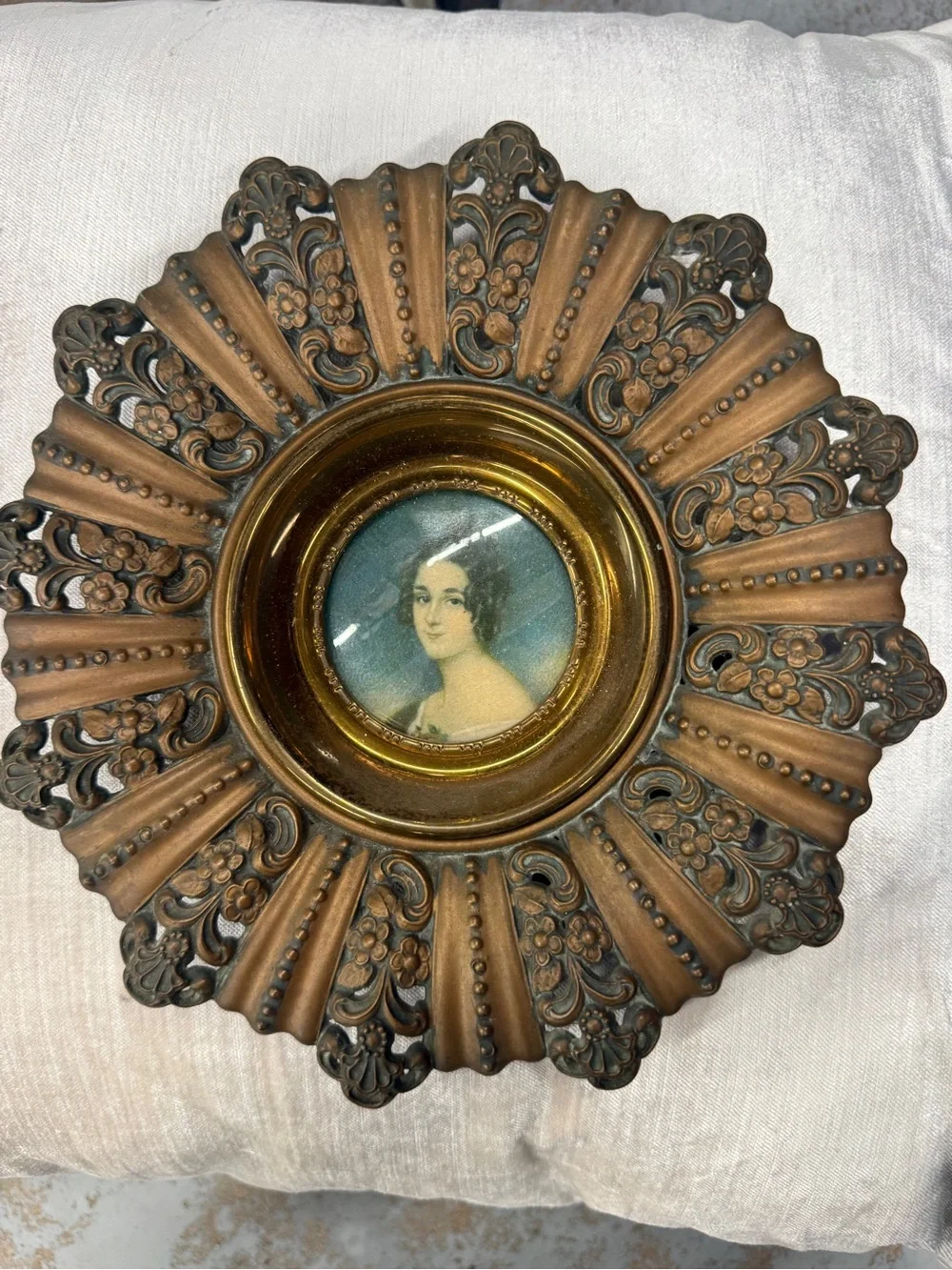 Ornate Bronze-Tone Floral Sunburst Picture Frame - Bronze